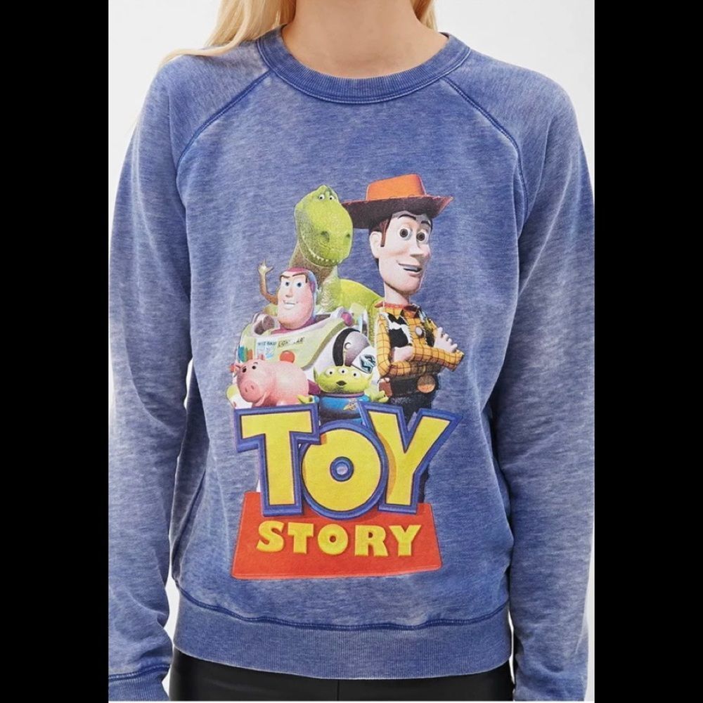 ⭐️ Forever 21 Toy Story Sweatshirt